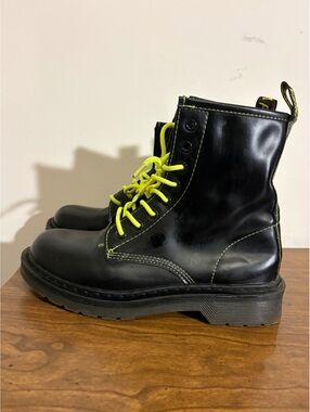 Dream Pairs FIGHT-1A Black Combat Boots Women’s Size 7 Neon Green Lace-Up